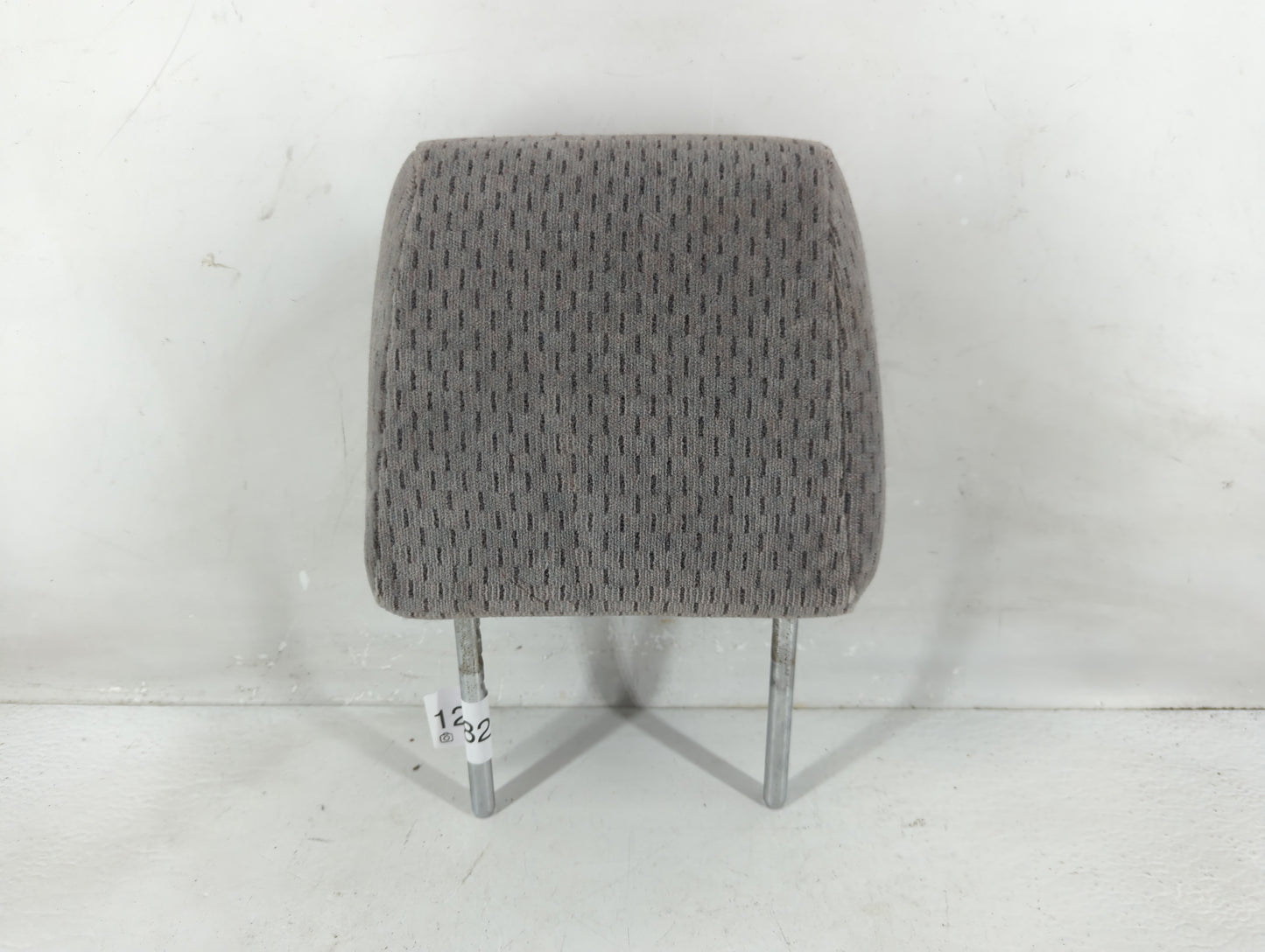 2004 Toyota Camry Headrest Head Rest Front Driver Passenger Seat Fits OEM Used Auto Parts - Oemusedautoparts1.com