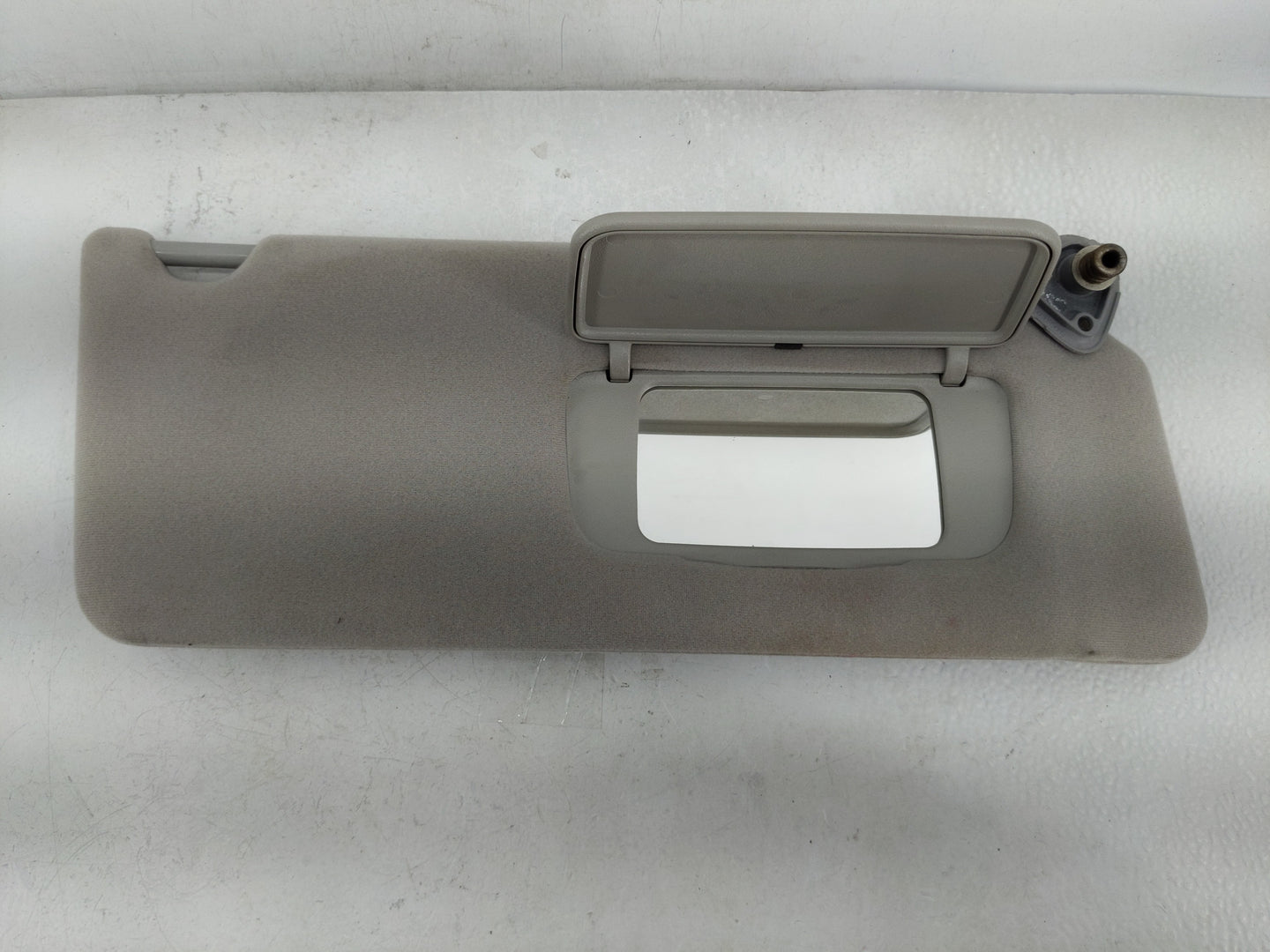 2002-2006 Toyota Camry Sun Visor Shade Replacement Passenger Right Mirror Fits Fits 2002 2003 2004 2005 2006 OEM Used Auto P