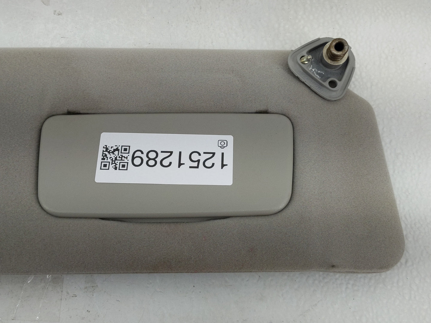 2002-2006 Toyota Camry Sun Visor Shade Replacement Passenger Right Mirror Fits Fits 2002 2003 2004 2005 2006 OEM Used Auto P