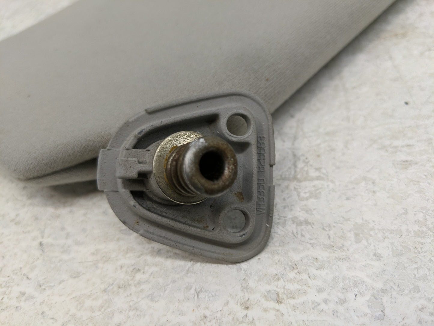 2002-2006 Toyota Camry Sun Visor Shade Replacement Driver Left Mirror Fits Fits 2002 2003 2004 2005 2006 OEM Used Auto Parts