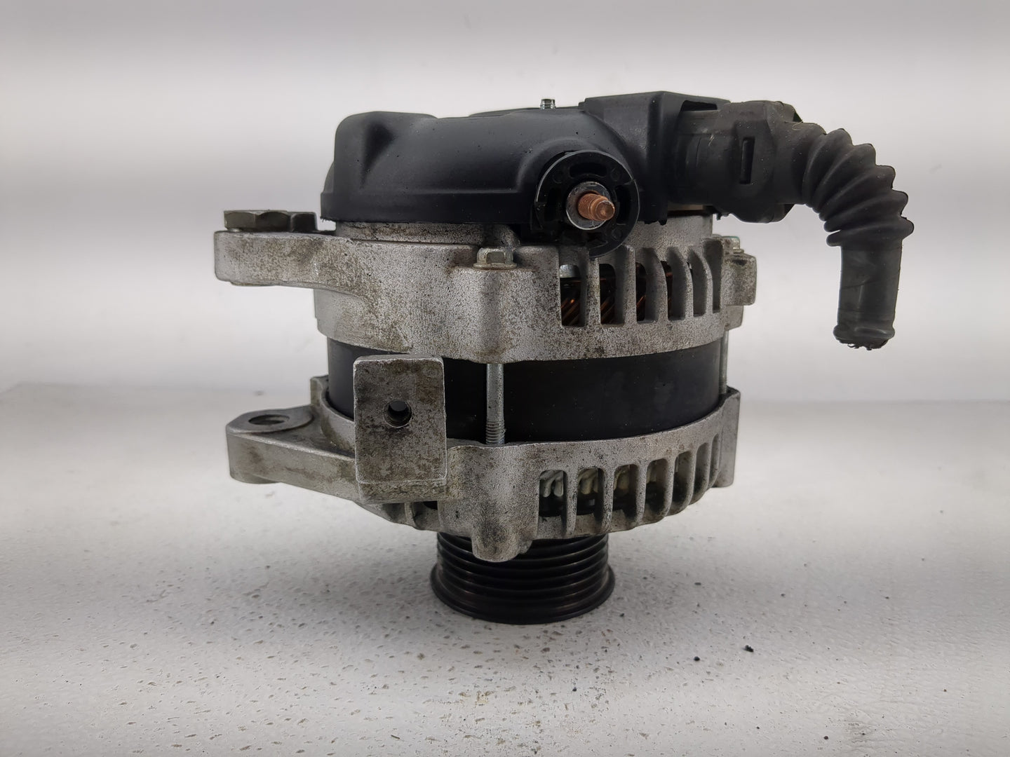 2004-2006 Toyota Camry Alternator Replacement Generator Charging Assembly Engine OEM Fits Fits 2004 2005 2006 2007 2008 2009