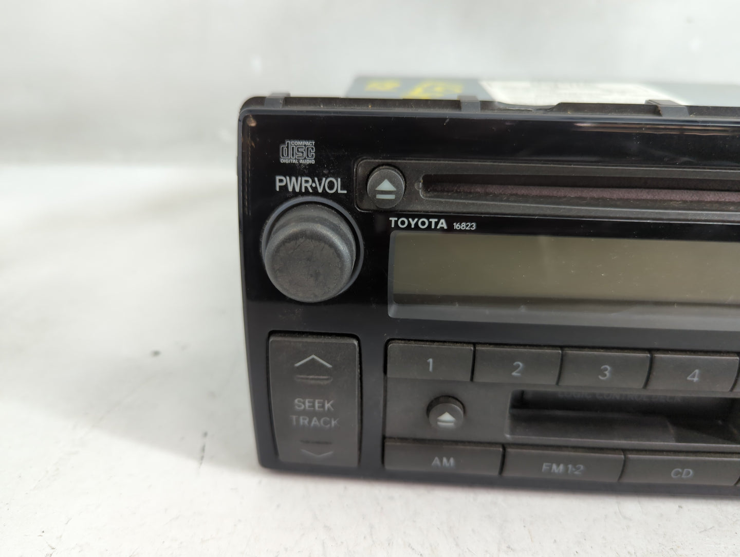 2002-2004 Toyota Camry Radio AM FM Cd Player Receiver Replacement P/N:86120-AA040 Fits Fits 2002 2003 2004 OEM Used Auto Par
