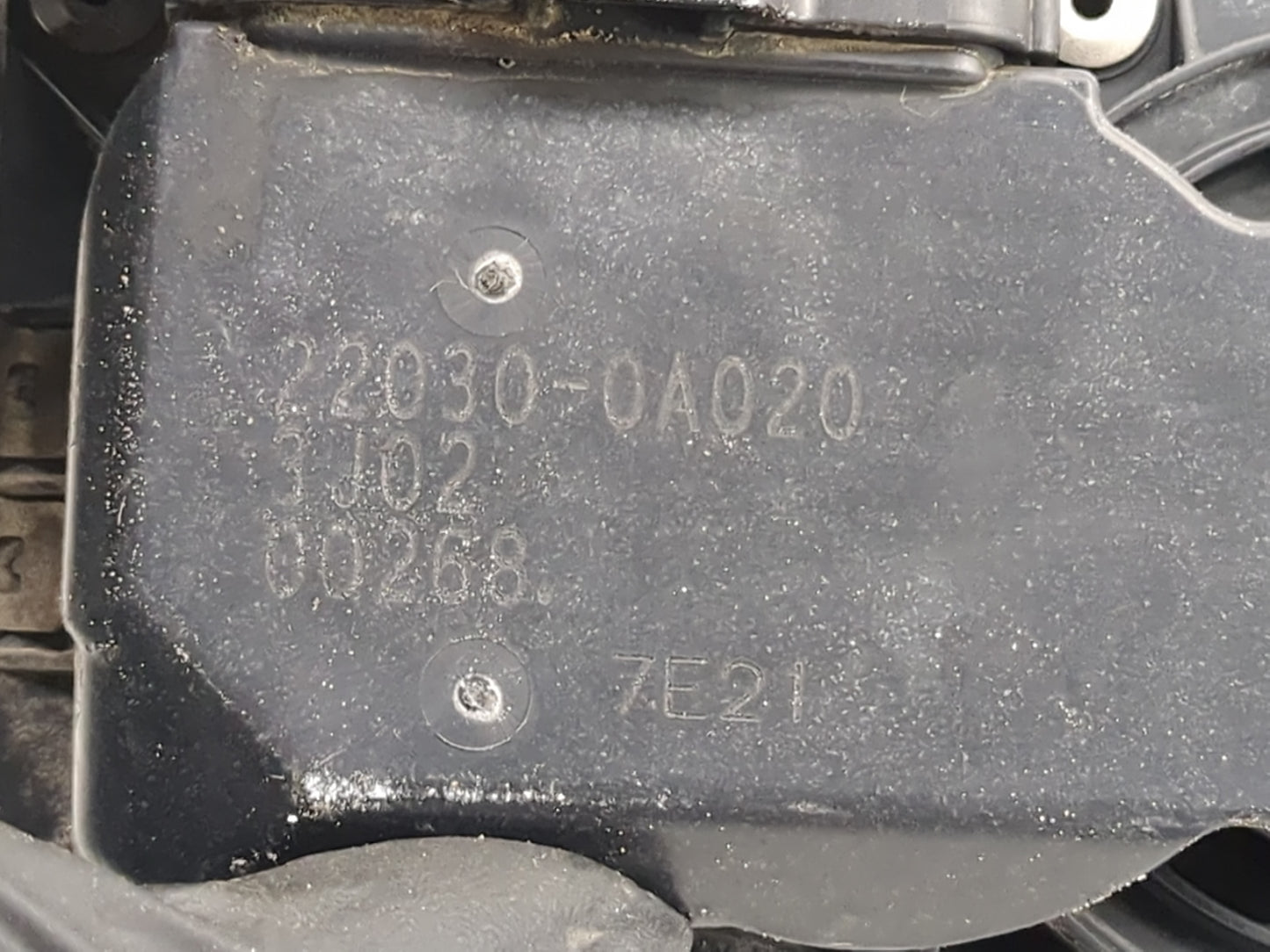 2003-2004 Toyota Camry Throttle Body P/N:22030-0A020 Fits Fits 2003 2004 OEM Used Auto Parts - Oemusedautoparts1.com