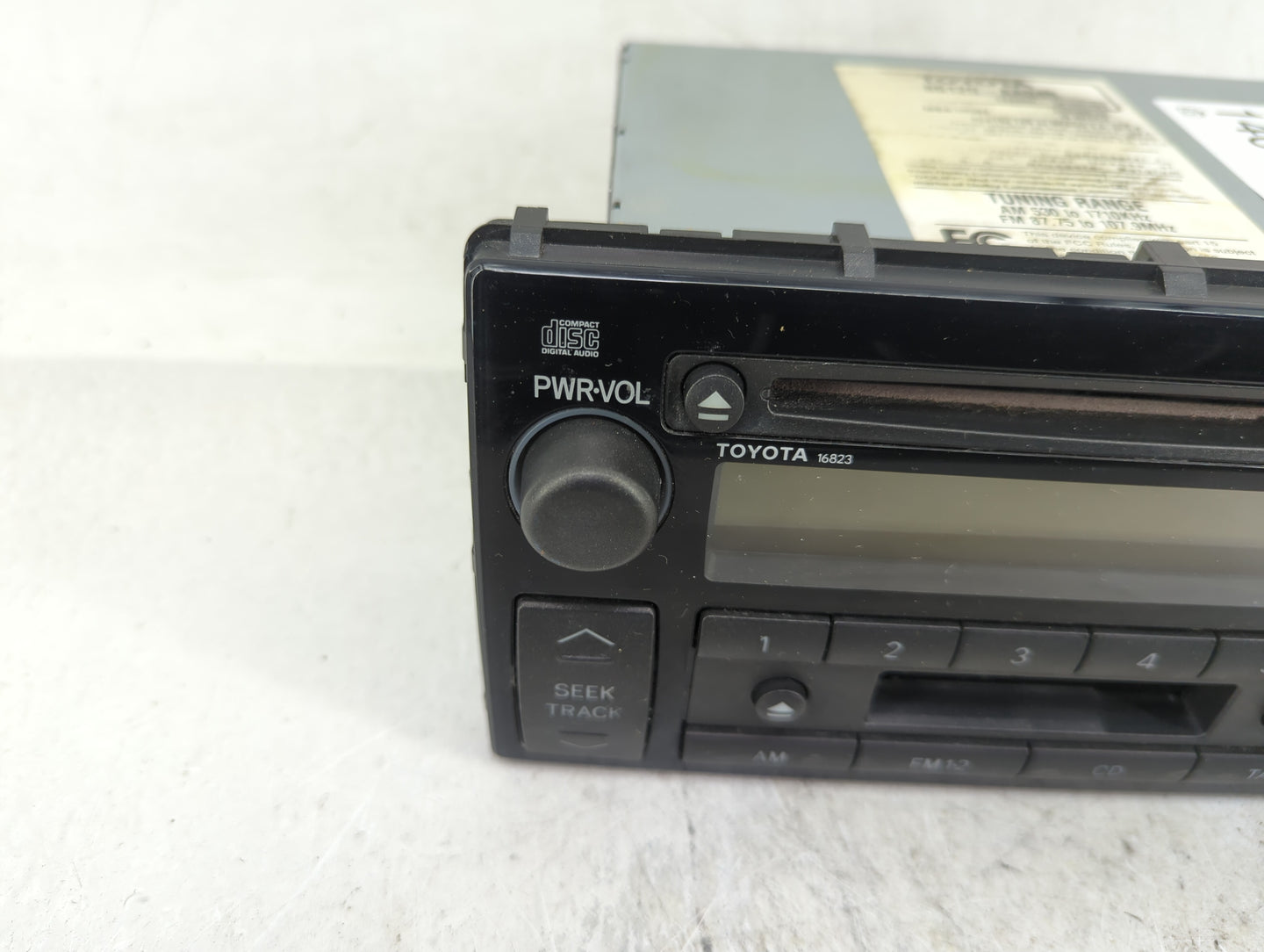 2002-2004 Toyota Camry Radio AM FM Cd Player Receiver Replacement P/N:86120-AA040 Fits Fits 2002 2003 2004 OEM Used Auto Par