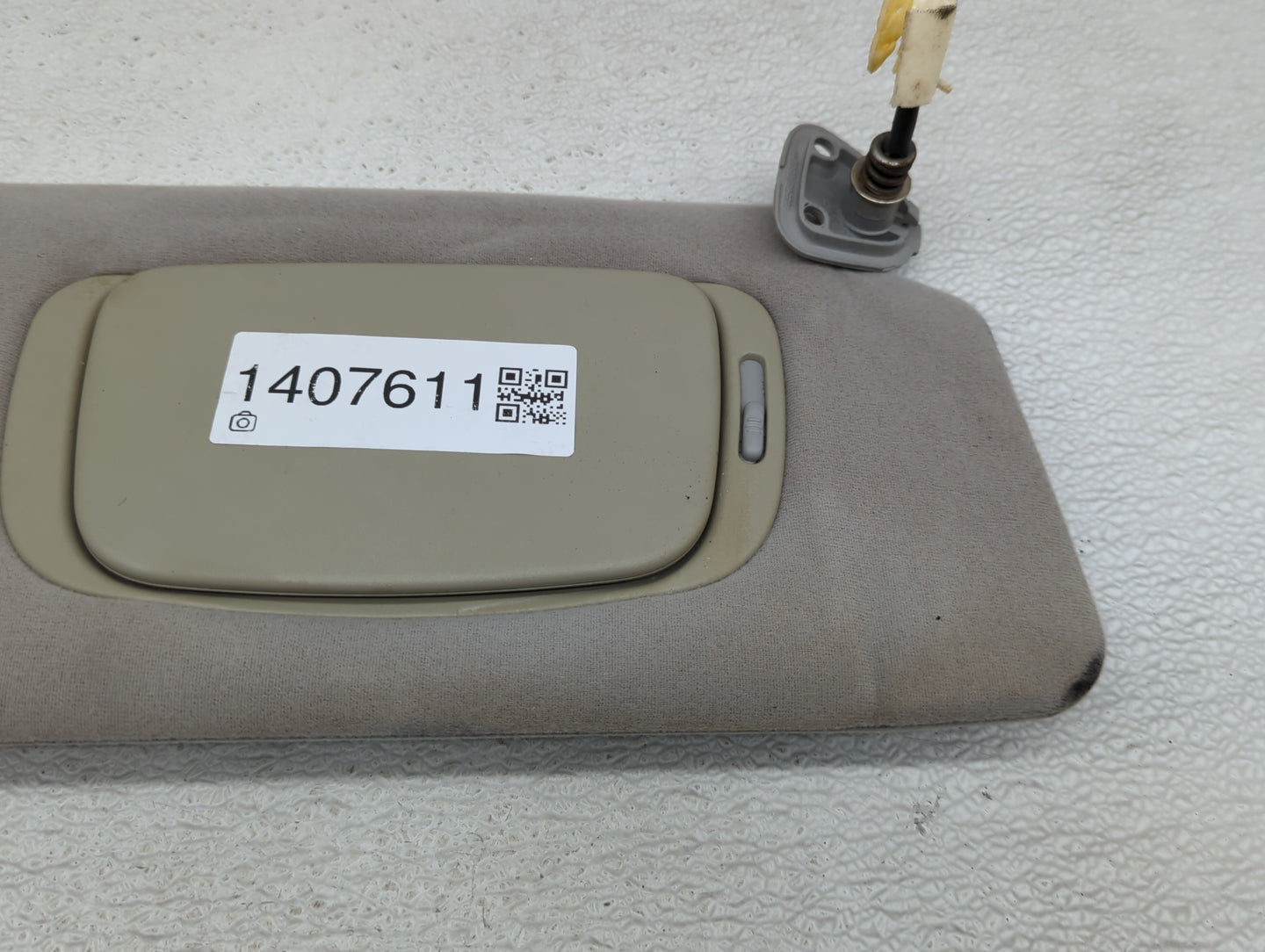 2002-2006 Toyota Camry Sun Visor Shade Replacement Passenger Right Mirror Fits Fits 2002 2003 2004 2005 2006 OEM Used Auto P