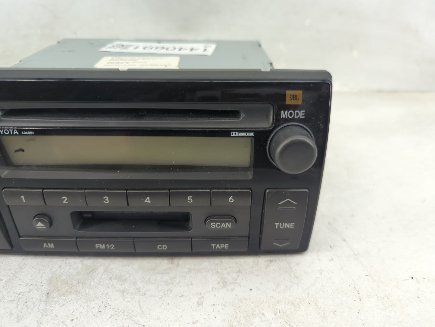 2002-2004 Toyota Camry Radio AM FM Cd Player Receiver Replacement P/N:09390909 Fits Fits 2002 2003 2004 OEM Used Auto Parts 