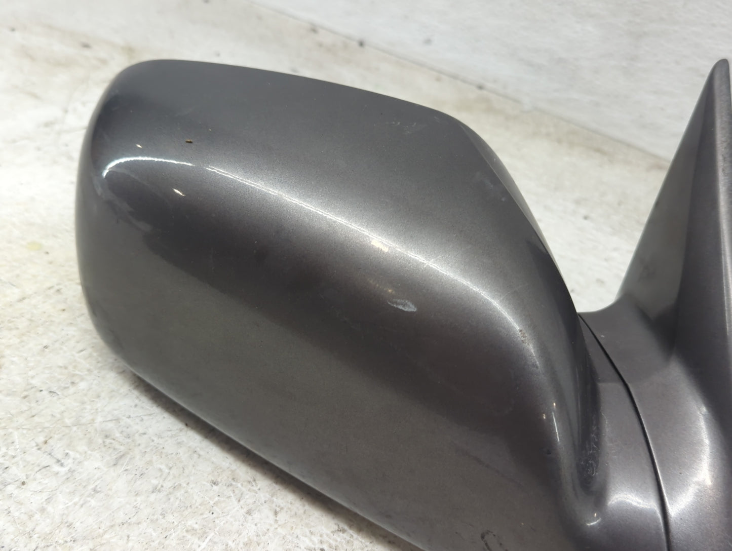 2002-2006 Toyota Camry Passenger Side View Mirror - Right Door Mirror OEM Used - Oemusedautoparts1.com