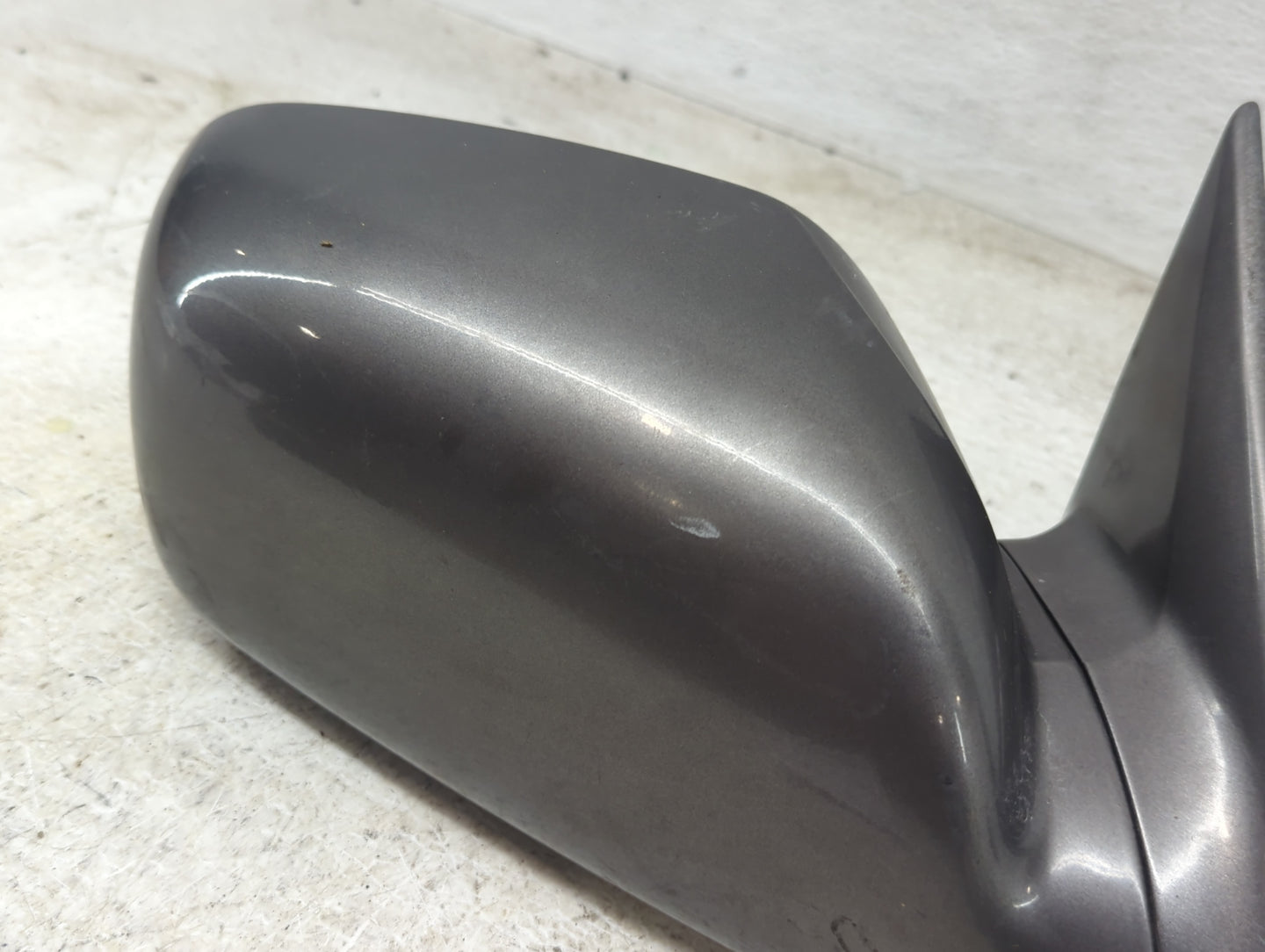 2002-2006 Toyota Camry Passenger Side View Mirror - Right Door Mirror OEM Used - Oemusedautoparts1.com