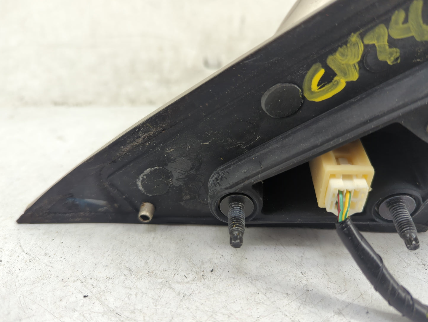 2002-2006 Toyota Camry Passenger Side View Mirror - Right Door Mirror OEM Used - Oemusedautoparts1.com