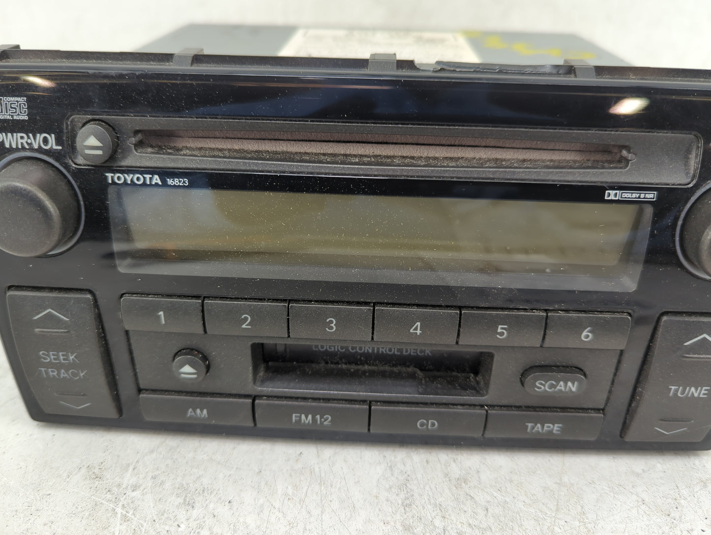 2002-2004 Toyota Camry Radio AM FM Cd Player Receiver Replacement P/N:86120-AA040 16823 Fits Fits 2002 2003 2004 OEM Used Au