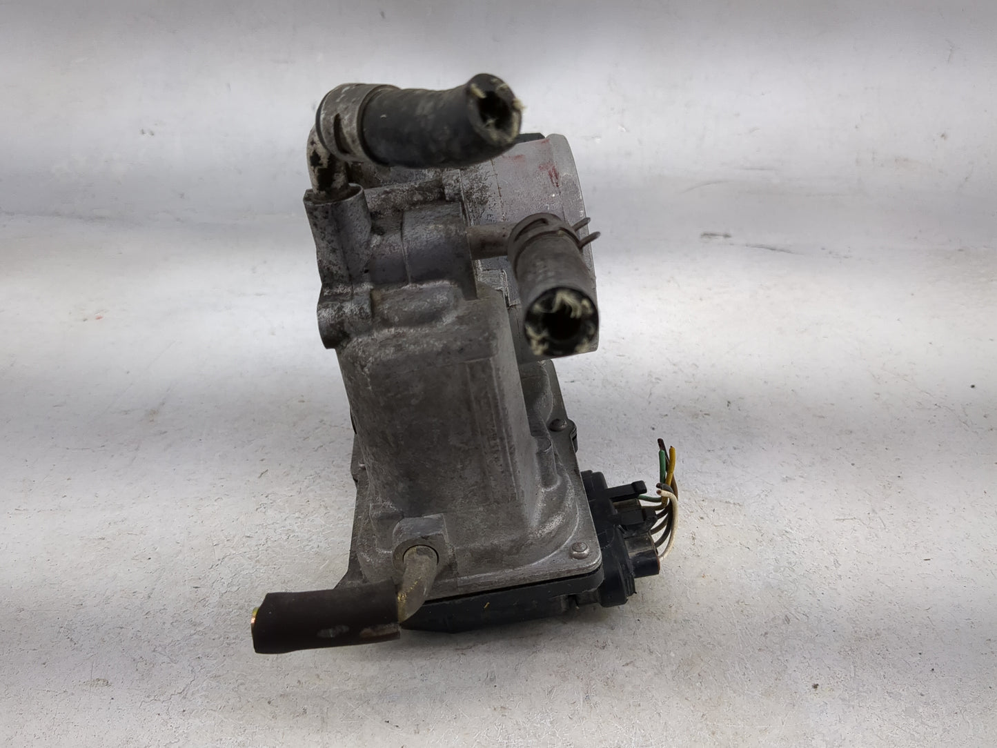 2004-2006 Toyota Camry Throttle Body P/N:22030-28060 3L03 0600 Fits Fits 2004 2005 2006 2007 OEM Used Auto Parts - Oemusedau
