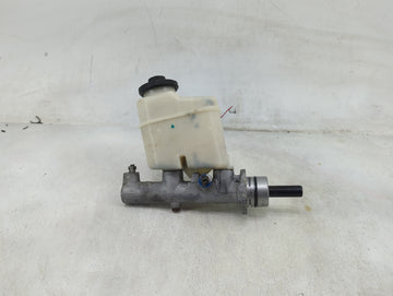 2002-2006 Toyota Camry Brake Master Cylinder 1490066 - Oemusedautoparts1.com