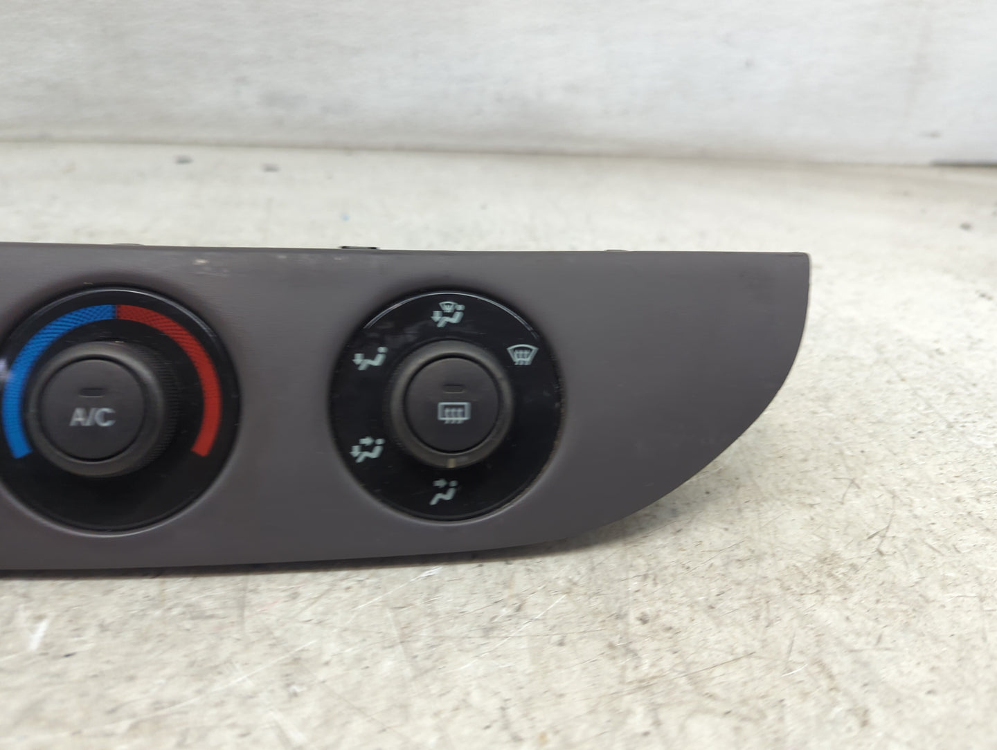 2004 Toyota Camry Climate Control Module Temperature AC/Heater Replacement Fits OEM Used Auto Parts - Oemusedautoparts1.com