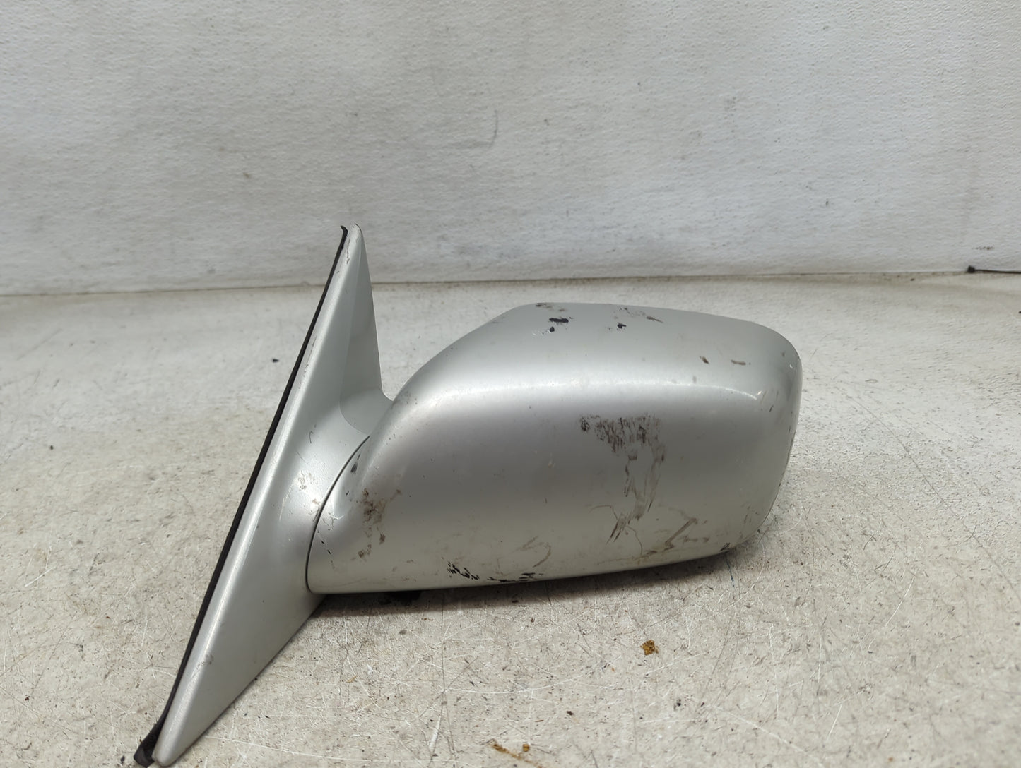 2002-2006 Toyota Camry Driver Side View Mirror - Left Door Mirror OEM Used - Oemusedautoparts1.com