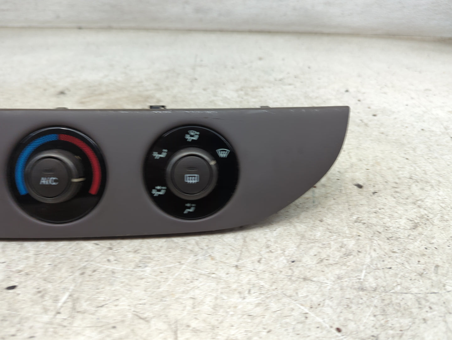 2002-2006 Toyota Camry Climate Control Module Temperature AC/Heater Replacement P/N:55900-06040 5590006040 Fits OEM Used Aut