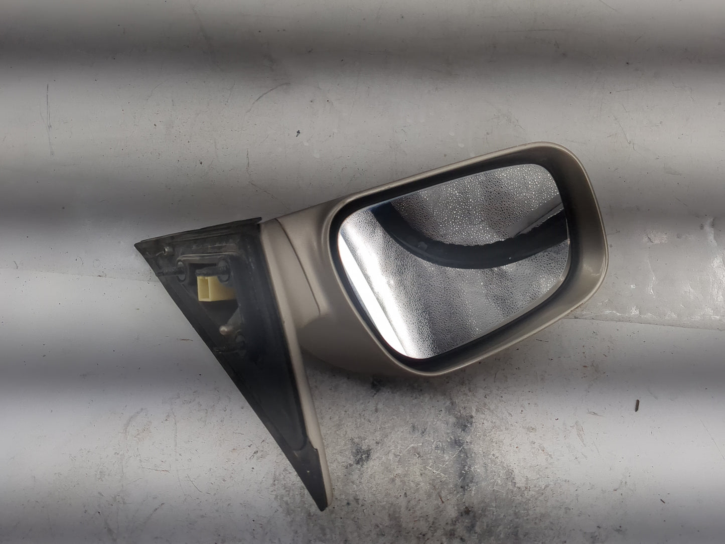 2004 Toyota Camry Driver Side View Mirror - Left Door Mirror OEM Used - Oemusedautoparts1.com