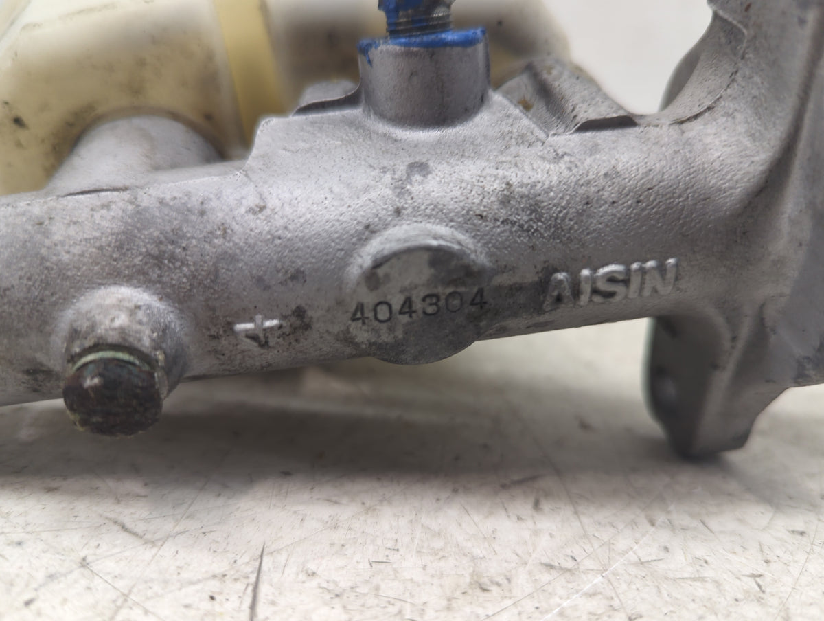 2002-2006 Toyota Camry Brake Master Cylinder 1498866 - Oemusedautoparts1.com