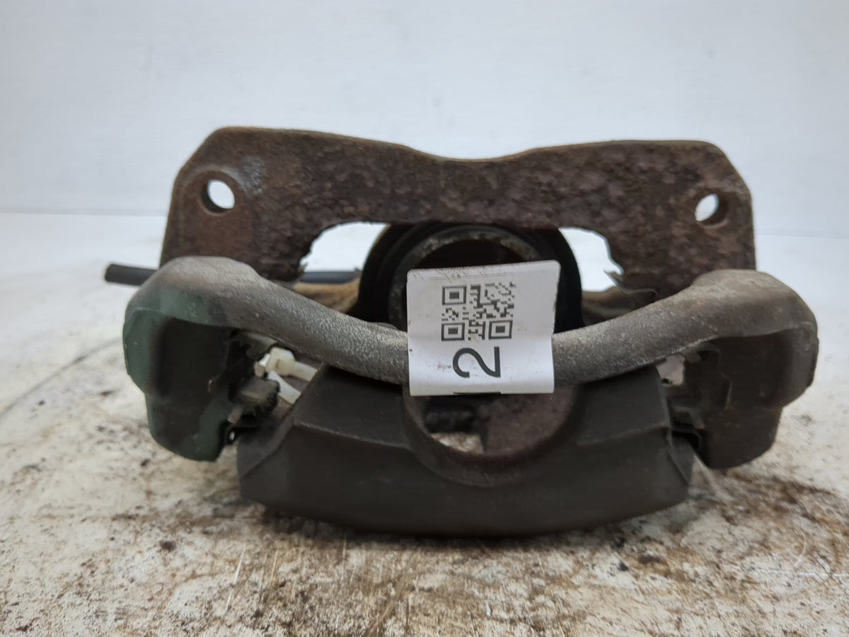 2002-2006 Toyota Camry Front Driver Left Brake Caliper 1519012 - Oemusedautoparts1.com