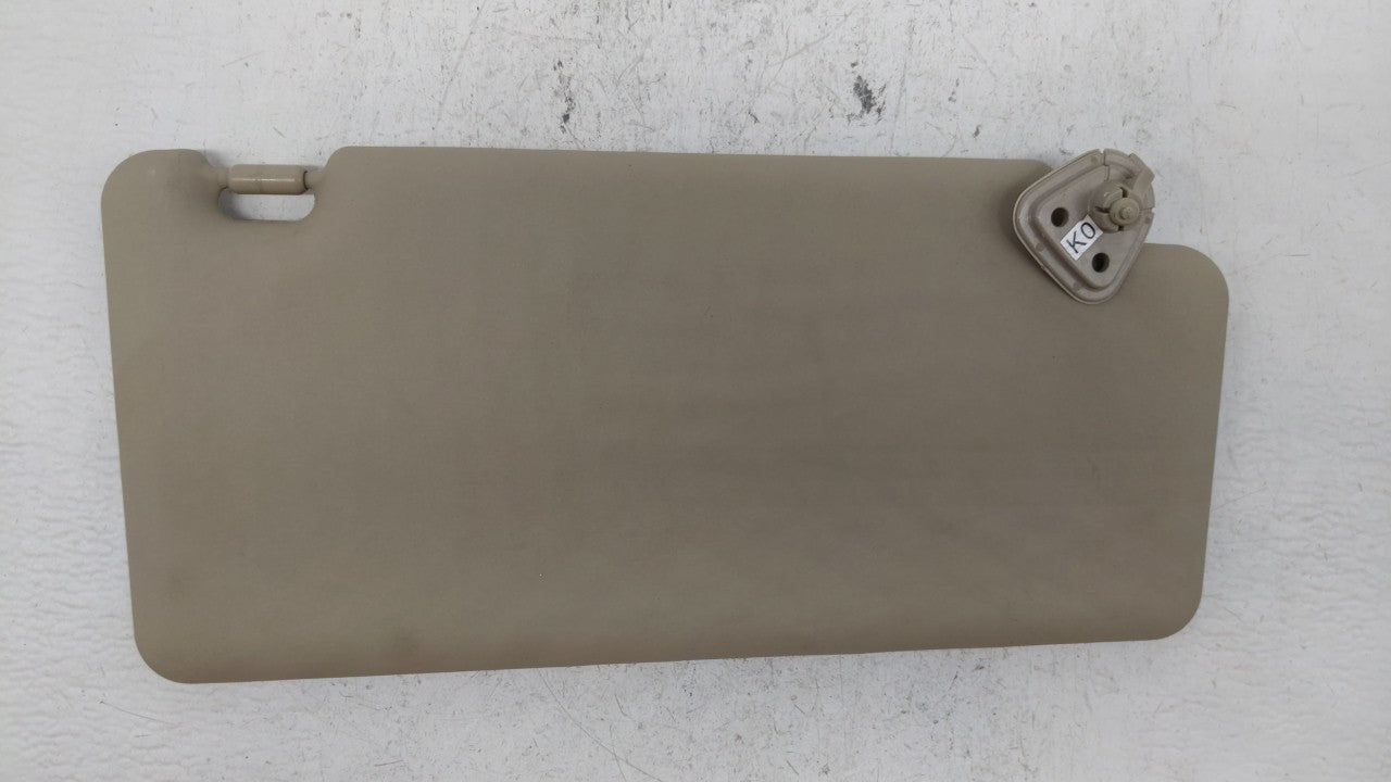 2002-2006 Toyota Camry Sun Visor Shade Replacement Passenger Right Mirror Fits Fits 2002 2003 2004 2005 2006 OEM Used Auto P