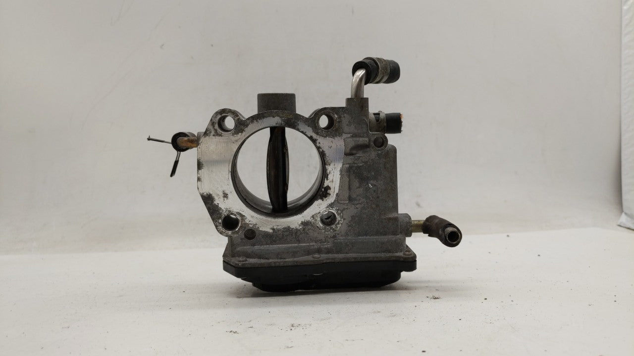 2004-2006 Toyota Camry Throttle Body P/N:22030-28060 22030-0H020 Fits Fits 2004 2005 2006 2007 OEM Used Auto Parts - Oemused