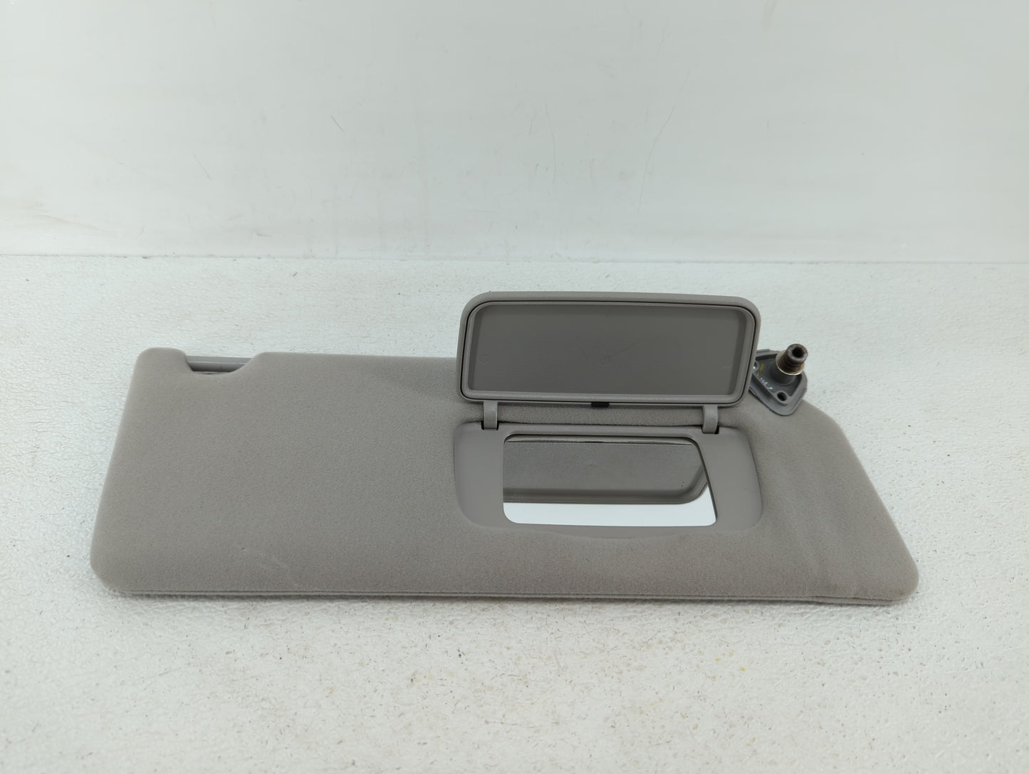 2002-2006 Toyota Camry Sun Visor Shade Replacement Passenger Right Mirror Fits Fits 2002 2003 2004 2005 2006 OEM Used Auto P