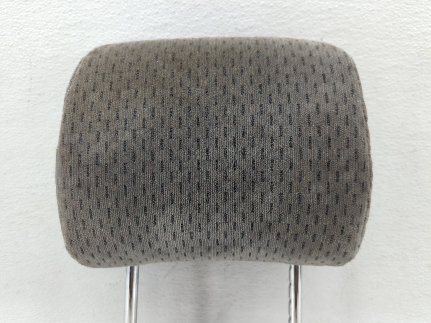 2004-2006 Toyota Camry Headrest Head Rest Front Driver Passenger Seat Fits Fits 2004 2005 2006 OEM Used Auto Parts - Oemused