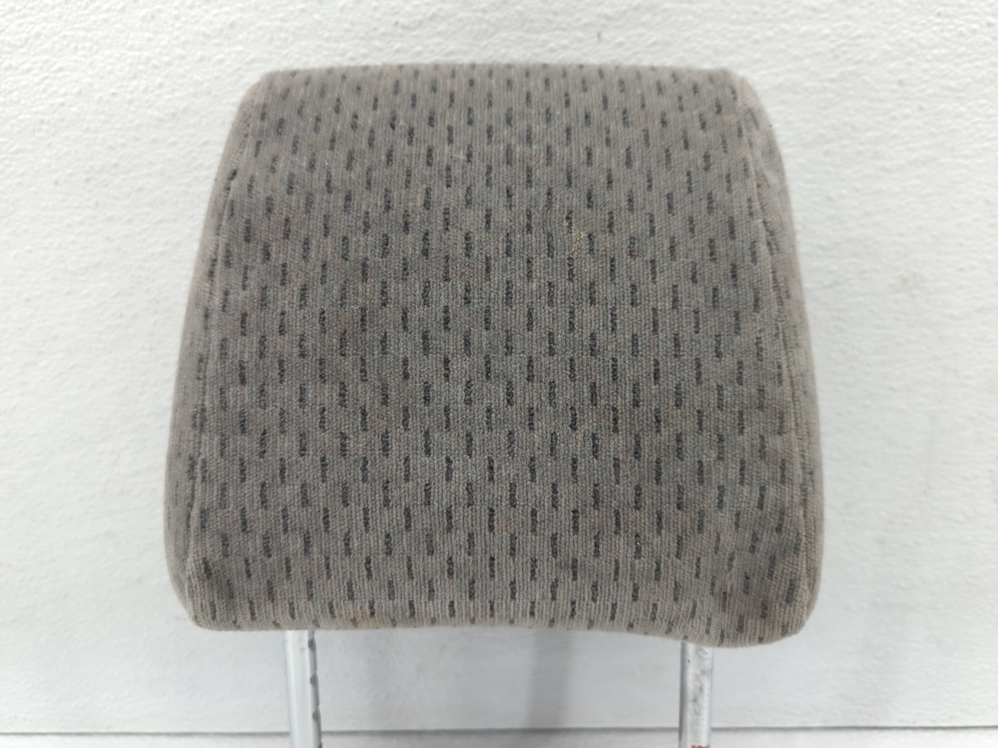 2004-2006 Toyota Camry Headrest Head Rest Front Driver Passenger Seat Fits Fits 2004 2005 2006 OEM Used Auto Parts - Oemused