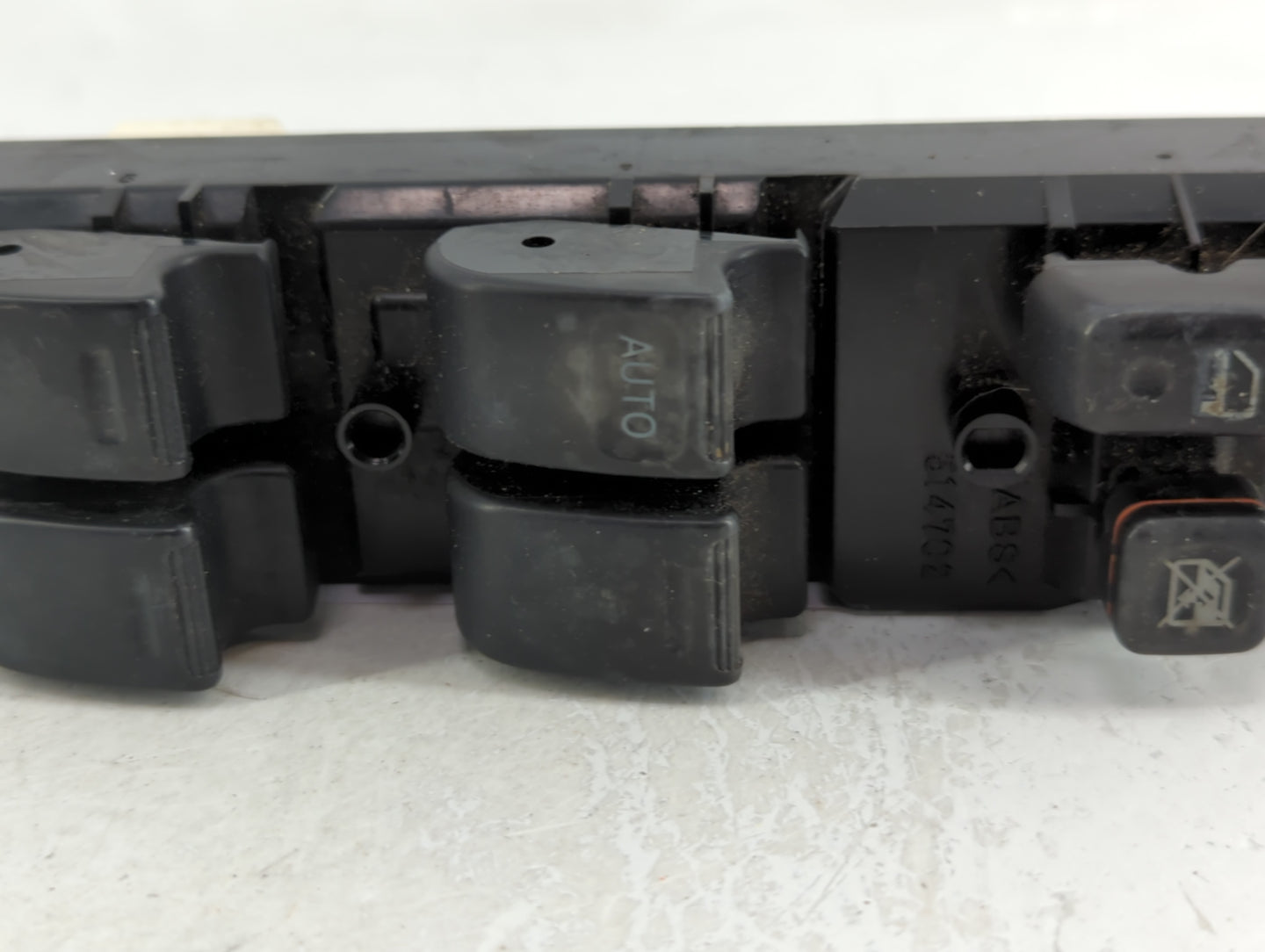 2002-2006 Toyota Camry Master Power Window Switch Replacement Driver Side Left P/N:84820-AA040 Fits OEM Used Auto Parts - Oe