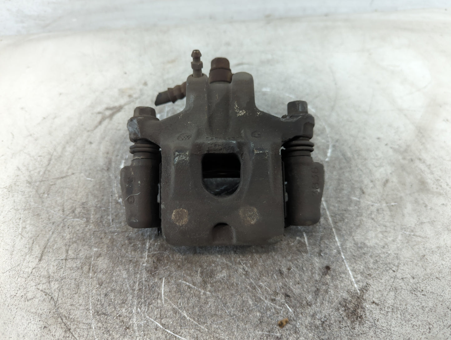 2002-2006 Toyota Camry Front Driver Left Brake Caliper - Oemusedautoparts1.com