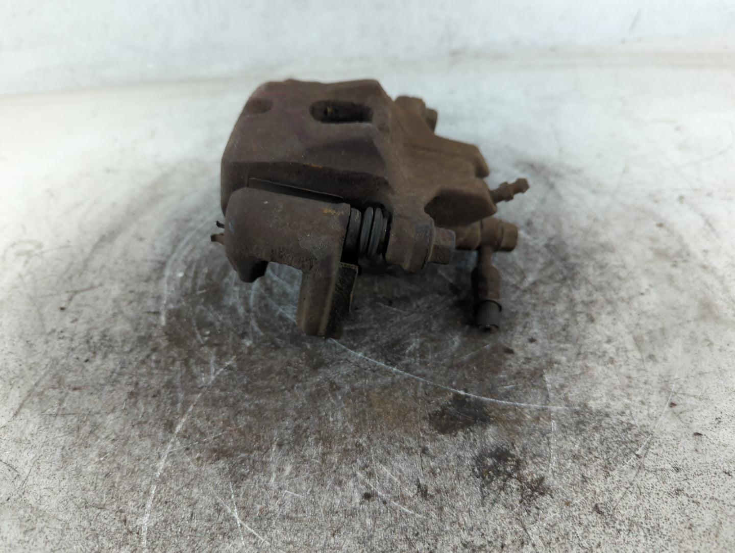 2002-2006 Toyota Camry Front Passenger Right Brake Caliper 700145 - Oemusedautoparts1.com