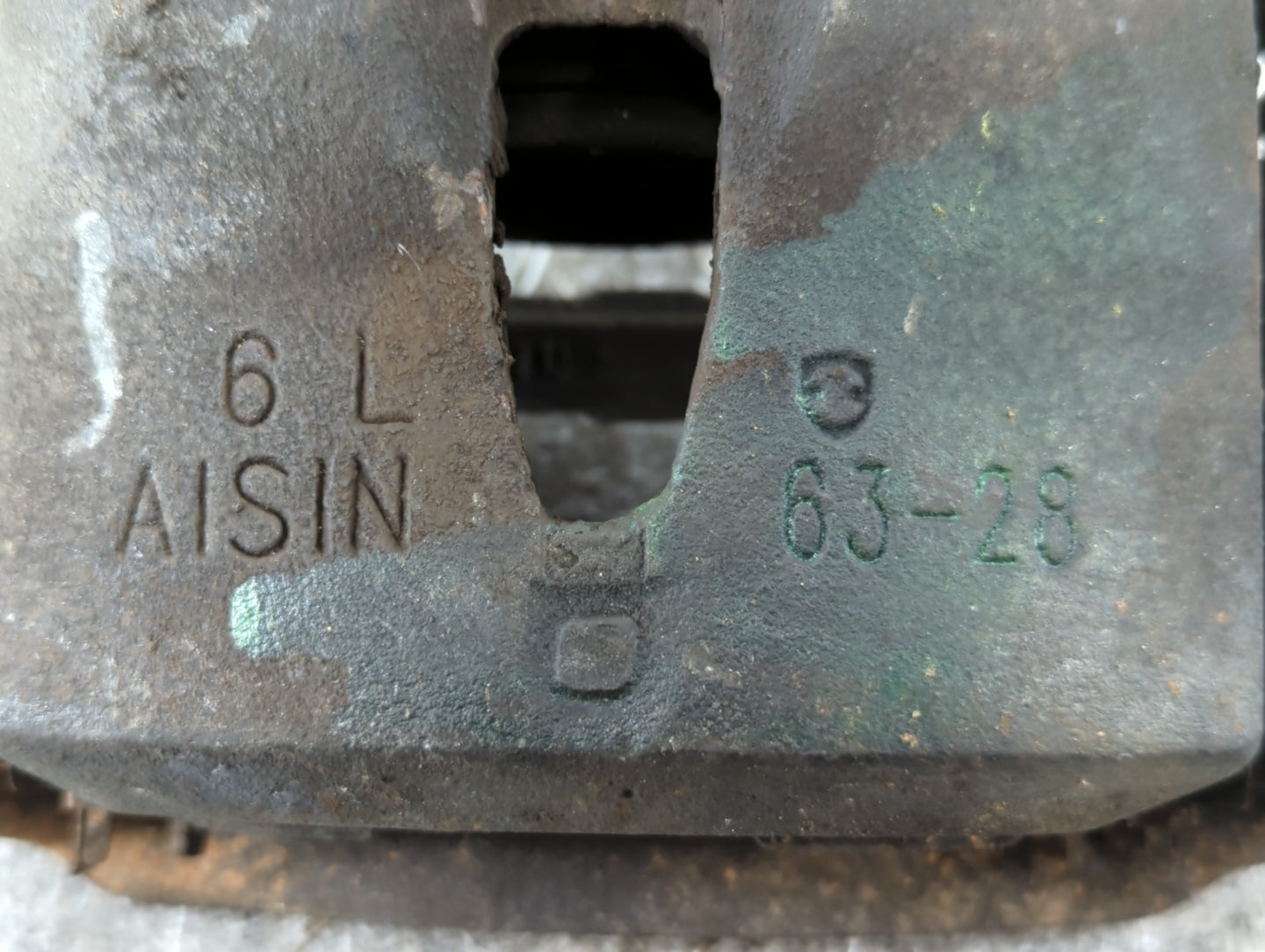 2002-2004 Toyota Camry Front Driver Left Brake Caliper - Oemusedautoparts1.com