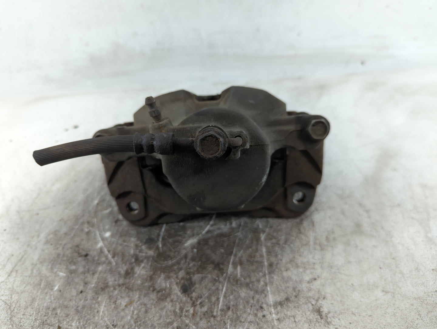 2002-2004 Toyota Camry Front Driver Left Brake Caliper - Oemusedautoparts1.com