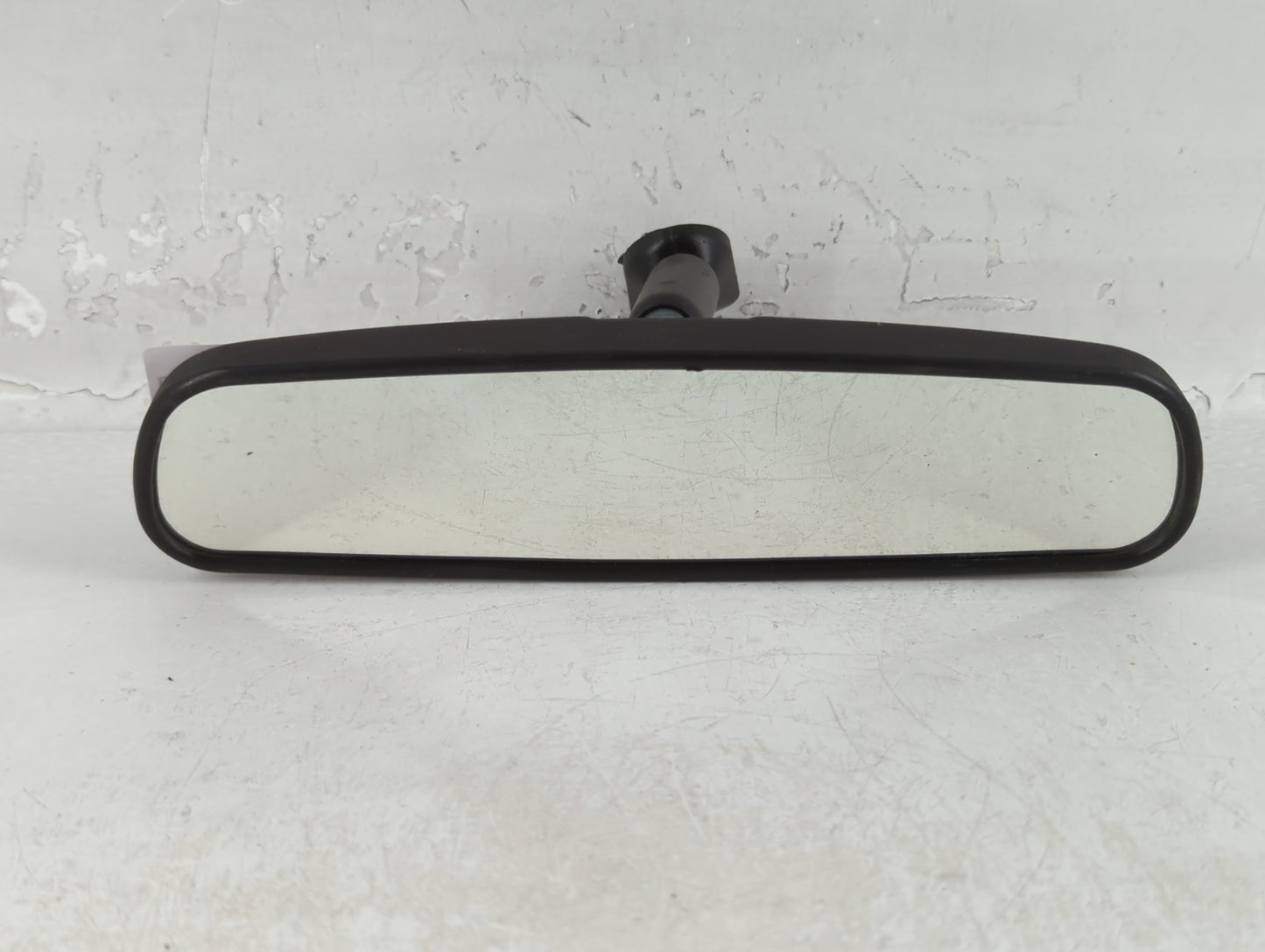2004 Toyota Camry Interior Rear View Mirror Replacement OEM P/N:IE8011681 Fits OEM Used Auto Parts - Oemusedautoparts1.com