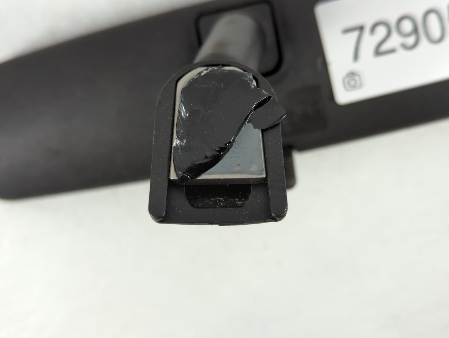 2004 Toyota Camry Interior Rear View Mirror Replacement OEM P/N:IE8011681 Fits OEM Used Auto Parts - Oemusedautoparts1.com