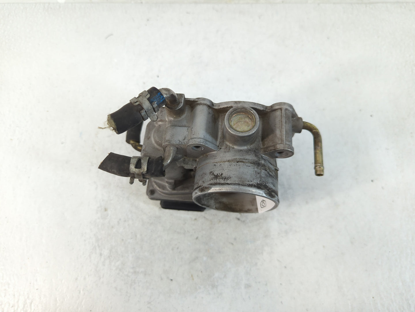2004-2006 Toyota Camry Throttle Body P/N:093005 3 3S4G-AD Fits Fits 2004 2005 2006 2007 OEM Used Auto Parts - Oemusedautopar
