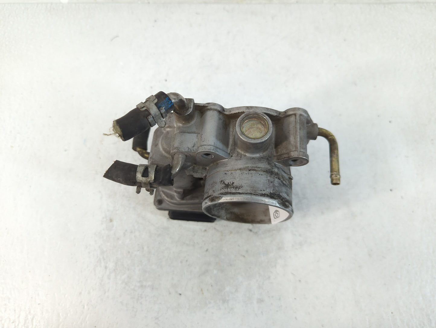 2004-2006 Toyota Camry Throttle Body P/N:093005 3 3S4G-AD Fits Fits 2004 2005 2006 2007 OEM Used Auto Parts - Oemusedautopar