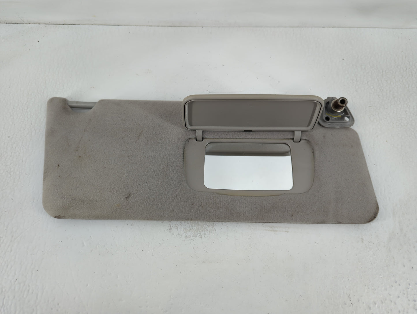 2002-2006 Toyota Camry Sun Visor Shade Replacement Passenger Right Mirror Fits Fits 2002 2003 2004 2005 2006 OEM Used Auto P