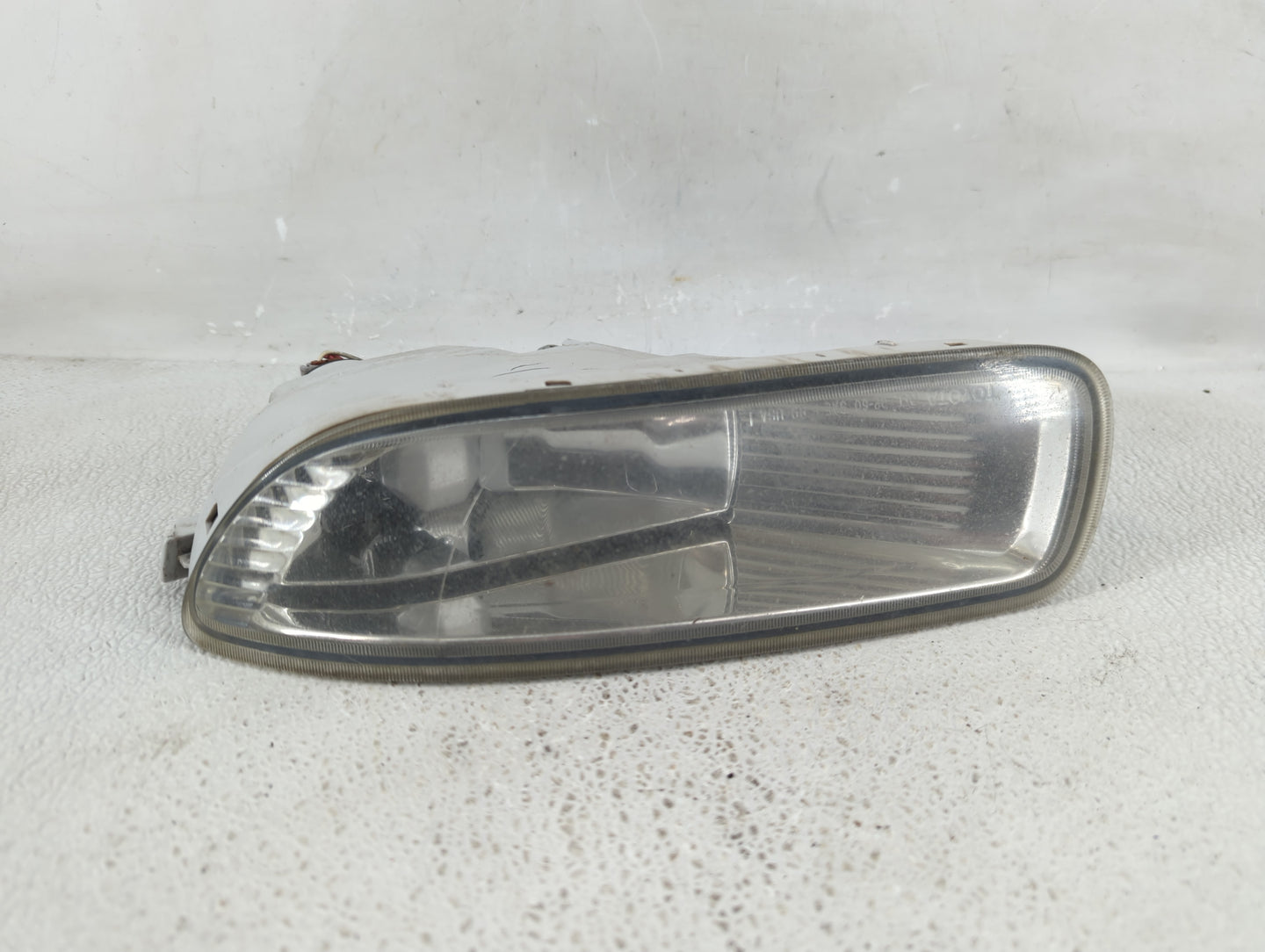 2003-2004 Toyota Corolla Driver Left Oem Front Light Lamp - Oemusedautoparts1.com