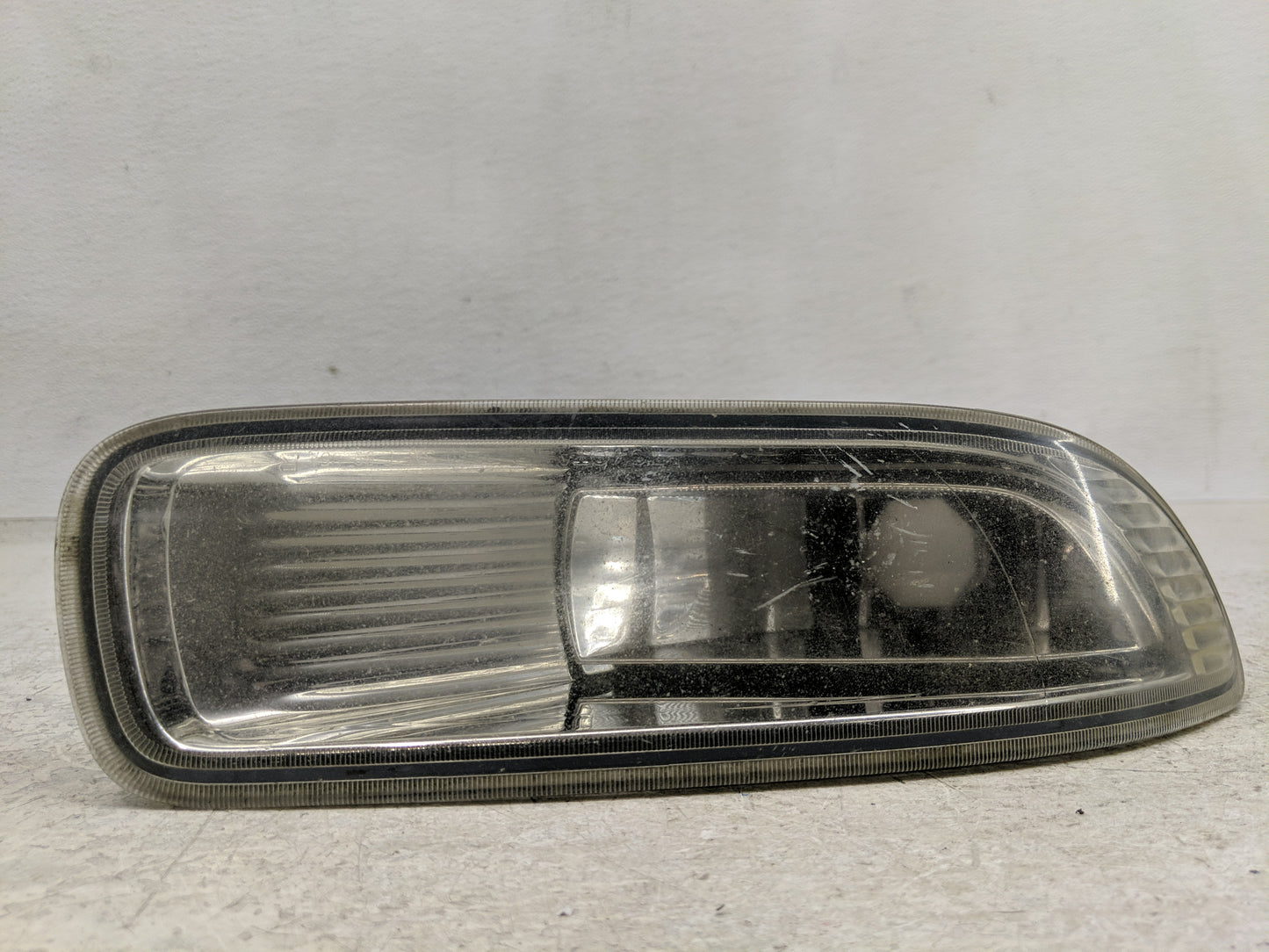 2003-2004 Toyota Corolla Passenger Right Oem Front Light Lamp - Oemusedautoparts1.com