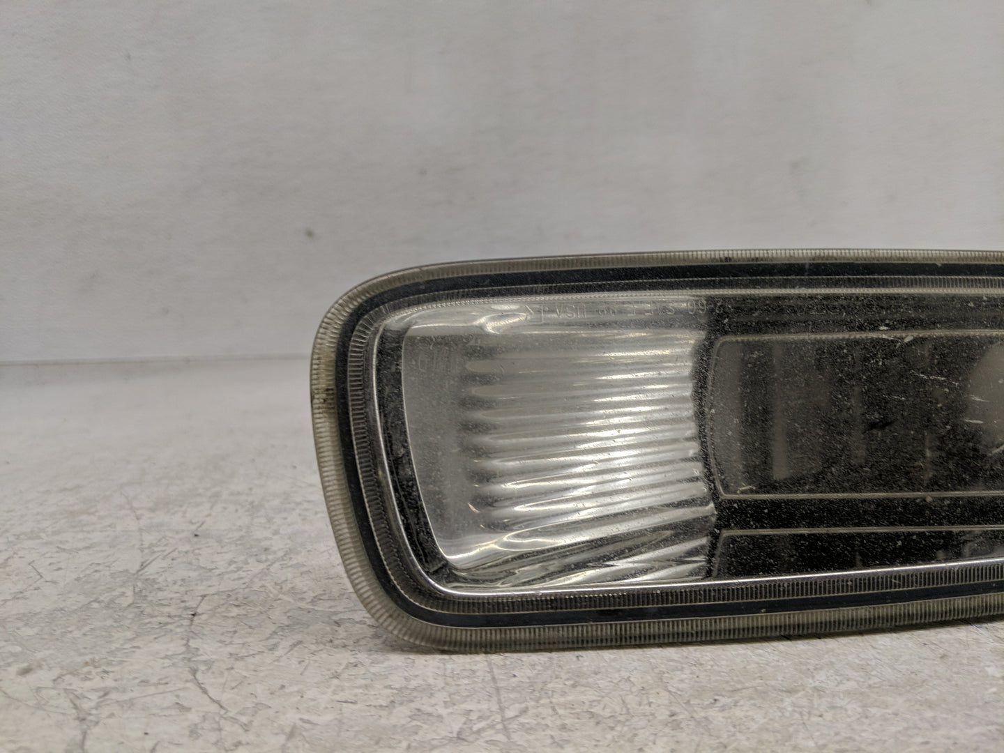 2003-2004 Toyota Corolla Passenger Right Oem Front Light Lamp - Oemusedautoparts1.com