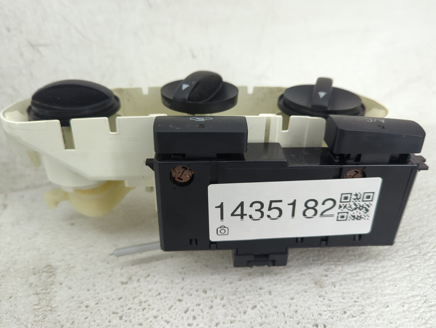 2003-2008 Toyota Corolla Climate Control Module Temperature AC/Heater Replacement P/N:758420 Fits OEM Used Auto Parts - Oemu