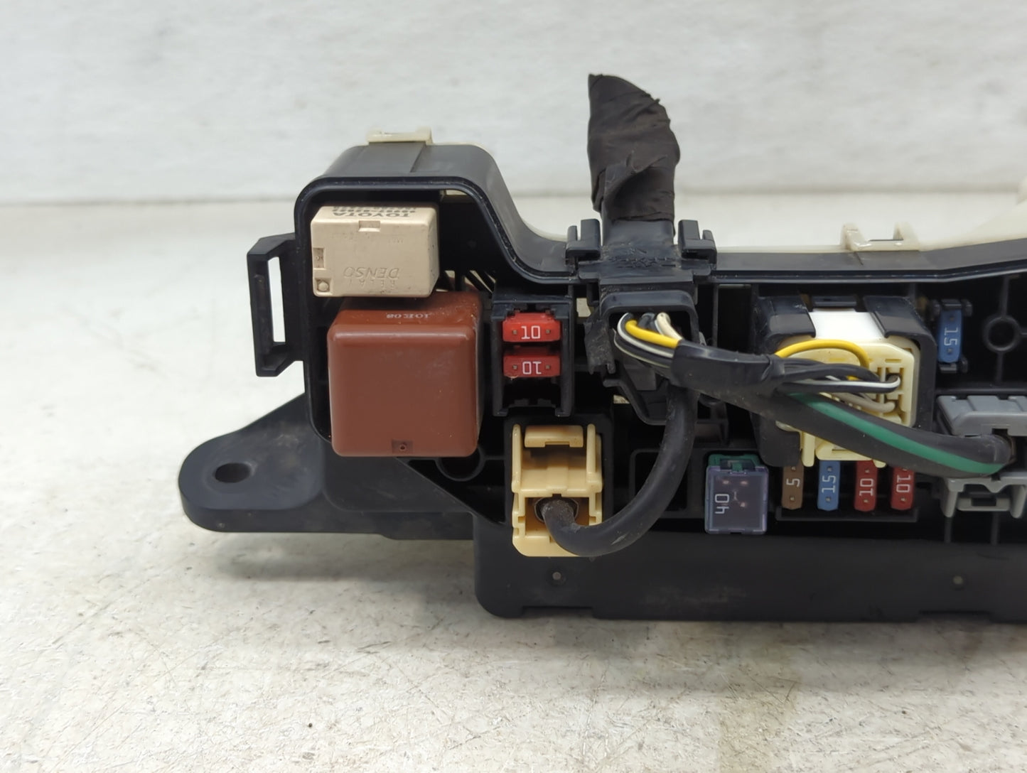 2004-2008 Toyota Corolla Fusebox Fuse Box Panel Relay Module P/N:R0100006991 Fits Fits 2004 2005 2006 2007 2008 OEM Used Aut