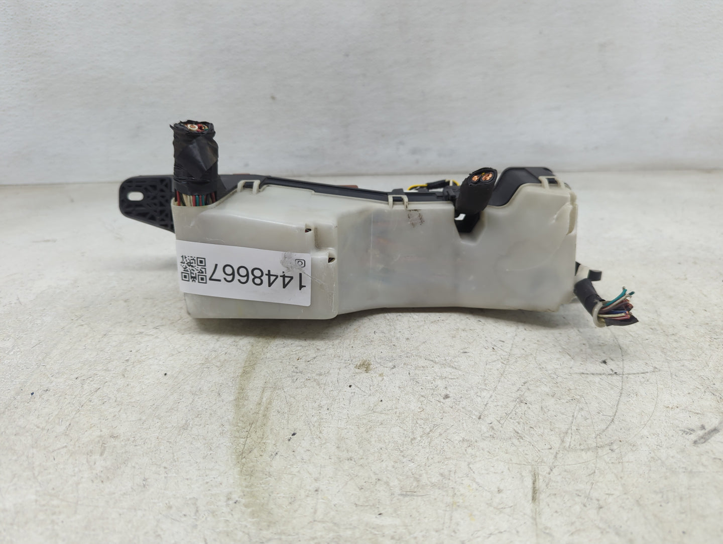 2004-2008 Toyota Corolla Fusebox Fuse Box Panel Relay Module P/N:R0100006991 Fits Fits 2004 2005 2006 2007 2008 OEM Used Aut