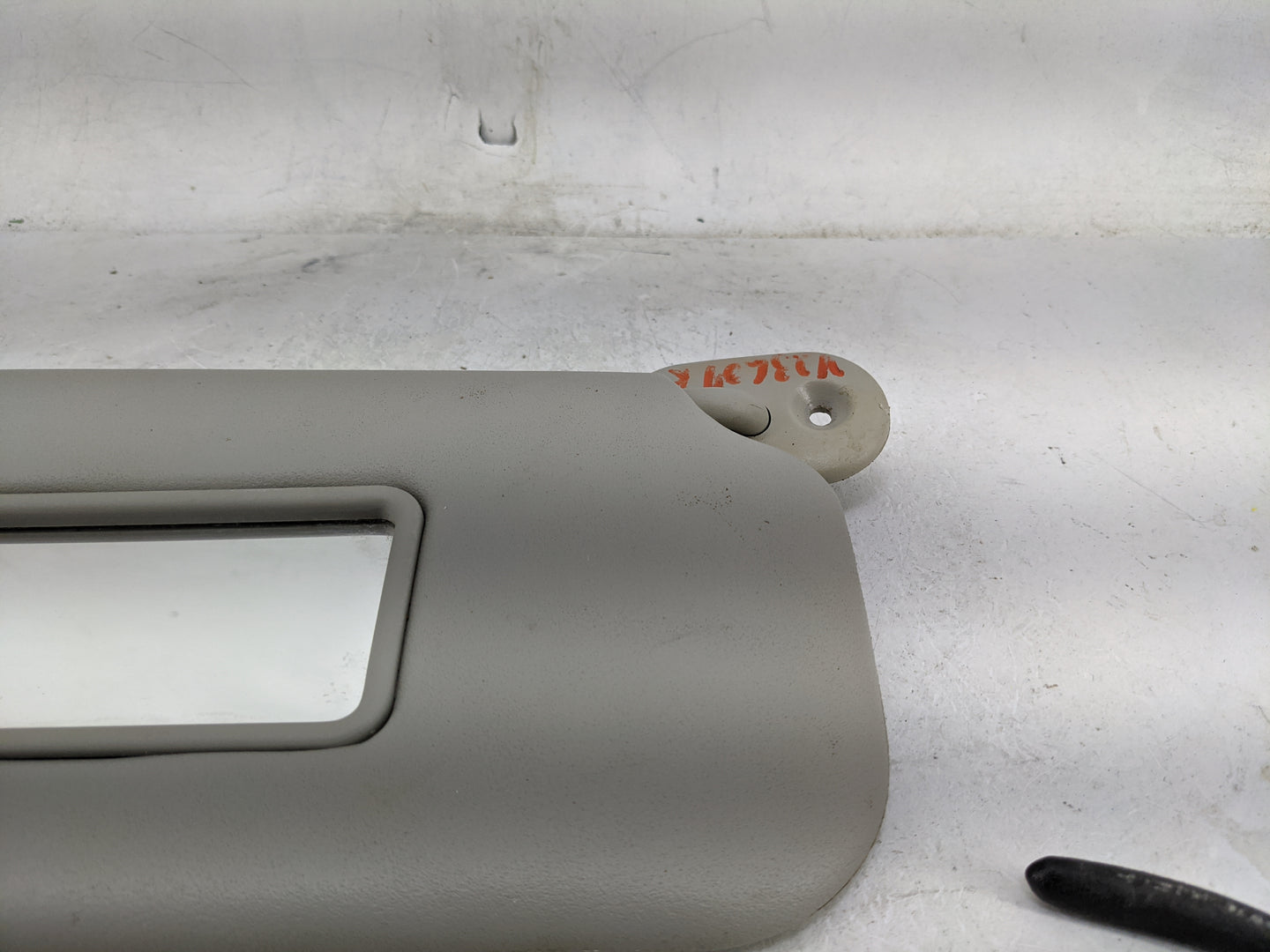 2003-2005 Toyota Corolla Sun Visor Shade Replacement Passenger Right Mirror Fits Fits 2003 2004 2005 OEM Used Auto Parts - O
