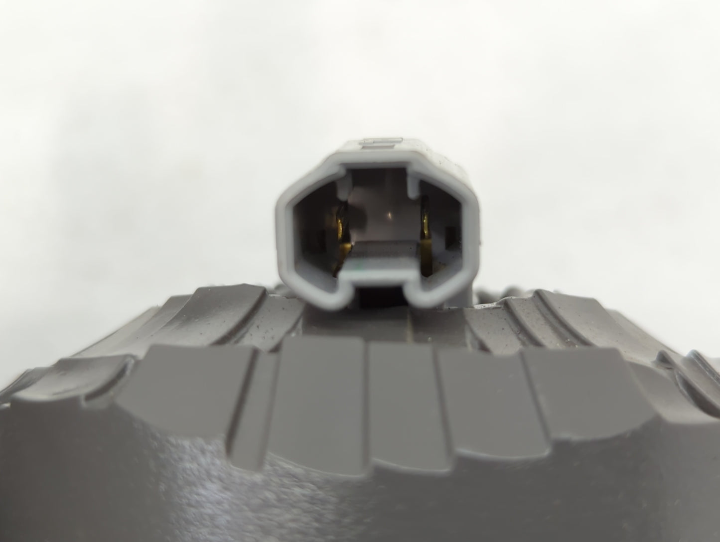 2003-2008 Toyota Corolla Tail Light Assembly Passenger Right OEM P/N:921 12V18W Fits Fits 2003 2004 2005 2006 2007 2008 OEM 