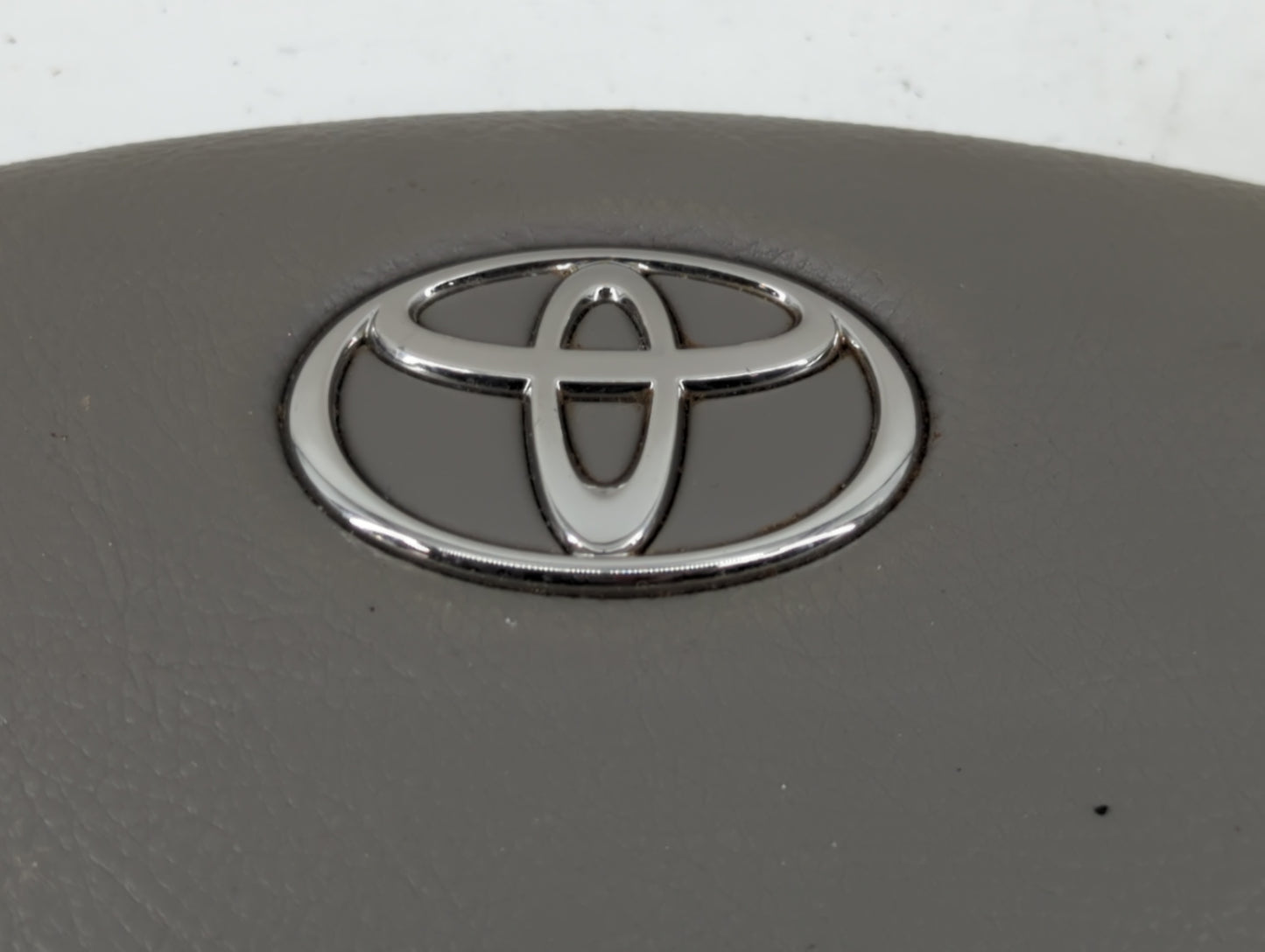 2004-2007 Toyota Highlander Air Bag Driver Left Steering Wheel Mounted 1227468 - Oemusedautoparts1.com