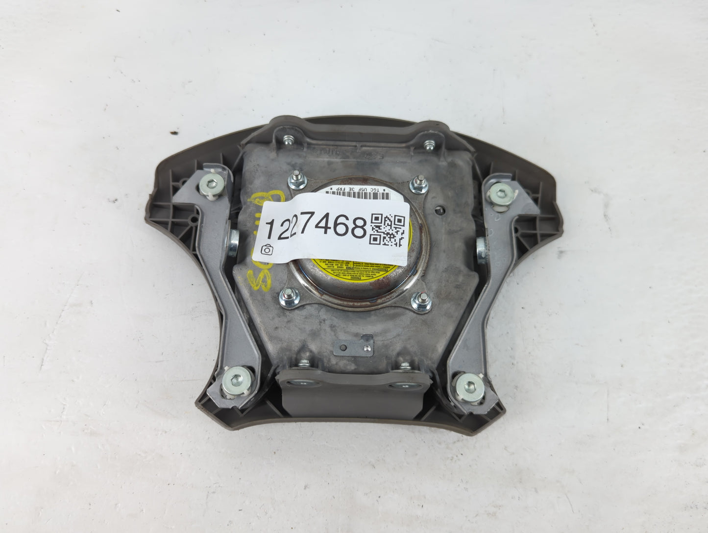 2004-2007 Toyota Highlander Air Bag Driver Left Steering Wheel Mounted 1227468 - Oemusedautoparts1.com