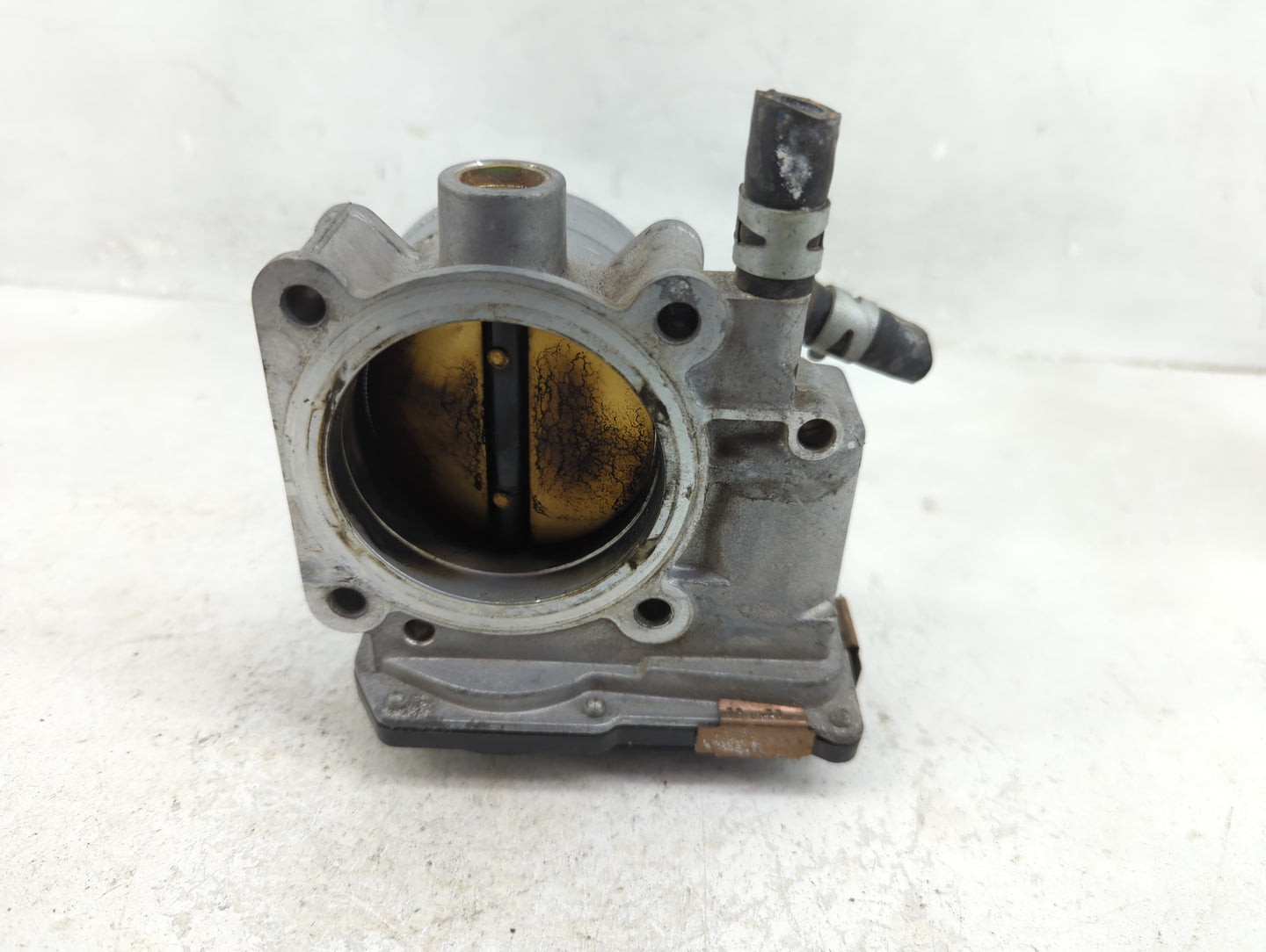 2004-2010 Toyota Highlander Throttle Body P/N:22030-20060 Fits Fits 2003 2004 2005 2006 2007 2008 2009 2010 OEM Used Auto Pa