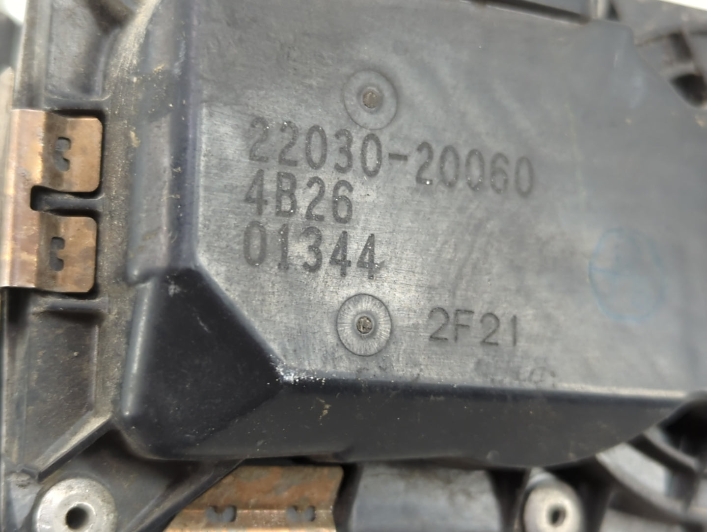 2004-2010 Toyota Highlander Throttle Body P/N:22030-20060 Fits Fits 2003 2004 2005 2006 2007 2008 2009 2010 OEM Used Auto Pa