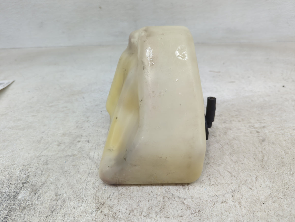 2004 Toyota Highlander Radiator Coolant Overflow Expansion Tank Bottle 1409530 - Oemusedautoparts1.com